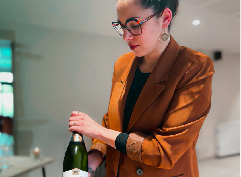 Camille, la gérante de la table de Givry